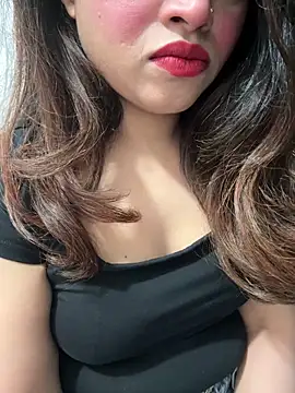 Yours riya11 online show from 06-08-26, 01:28