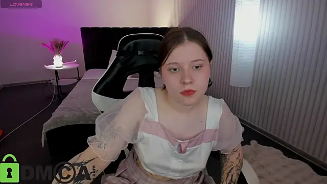 Kylie-Voss online show from 07-16-26, 03:01