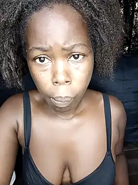 Freakyapple1 online show from 06-14-26, 05:42