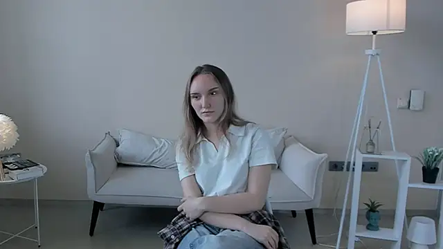 Snapshot of JenevaLitalien chatting on 05-30-26, 10:23 JenevaLitalien online show from 05-30-26, 10:23