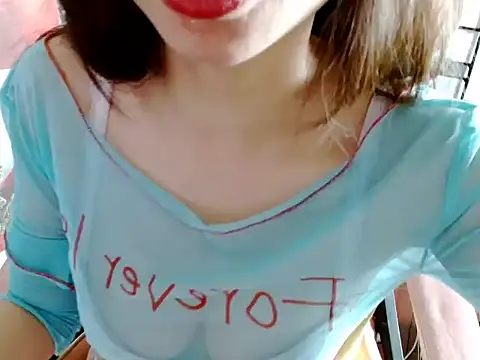 Snapshot of BBi-0829 chatting on 06-08-26, 01:50 BBi-0829 online show from 06-08-26, 01:50