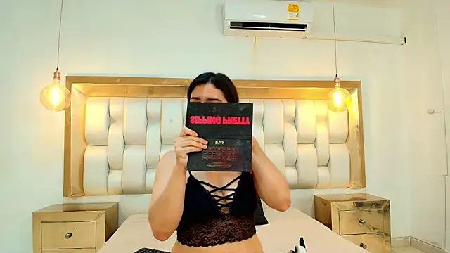 LizzyRaven online show from 07-02-26, 11:38