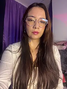 arilynn  online show from 07-17-26, 04:52