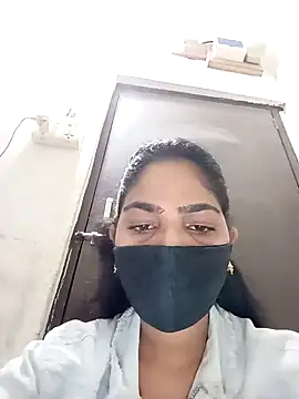 Snapshot of savita97567 chatting on 06-06-26, 11:31 savita97567 online show from 06-06-26, 11:31