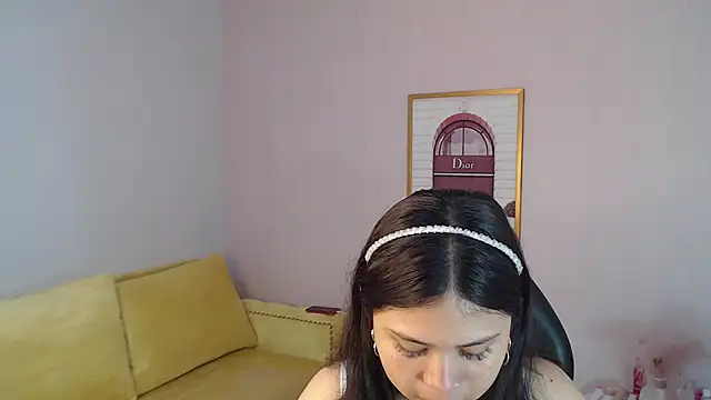 Snapshot of Charlote_ch chatting on 06-10-26, 12:59 Charlote ch online show from 06-10-26, 12:59