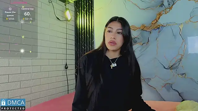 Snapshot of karol_gonzalez_1 chatting on 06-10-26, 11:20 karol gonzalez 1 online show from 06-10-26, 11:20