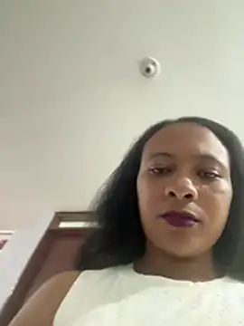 Snapshot of DayanaSandoval chatting on 06-04-26, 01:55 DayanaSandoval online show from 06-04-26, 01:55