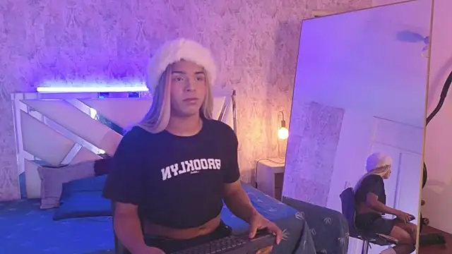 chloe bronze online show from 07-15-26, 07:30