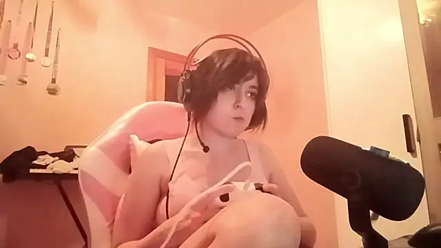 bunnyhoneylovehands online show from 06-11-26, 09:24