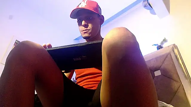 Brendt Hotx online show from 06-14-26, 04:36