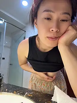 Snapshot of saozi666 chatting on 06-10-26, 02:27 saozi666 online show from 06-10-26, 02:27