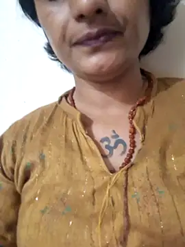 Snapshot of Miss-kuhu chatting on 06-06-26, 07:51 Miss-kuhu online show from 06-06-26, 07:51