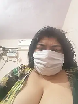 Snapshot of simranjeet_kaur69 chatting on 07-04-26, 11:00 simranjeet kaur69 online show from 07-04-26, 11:00