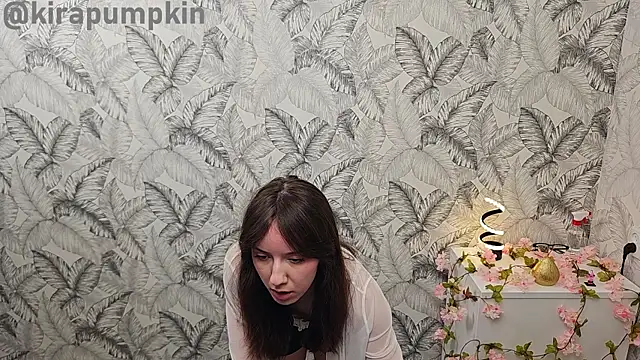 kirapumpkin online show from 06-06-26, 05:39