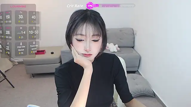 Snapshot of Lucya-a chatting on 06-10-26, 02:38 Lucya-a online show from 06-10-26, 02:38