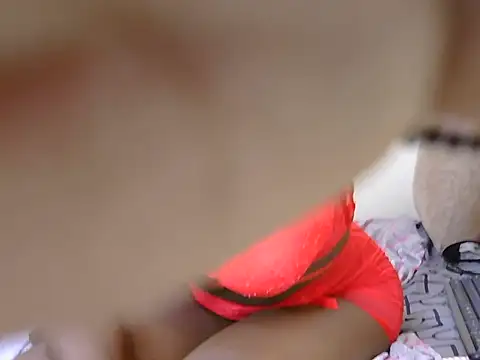 Snapshot of midnightteaser chatting on 06-06-26, 11:59 midnightteaser online show from 06-06-26, 11:59