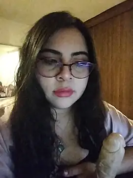 Snapshot of Roxxy_Sade chatting on 07-22-26, 02:03 Roxxy Sade online show from 07-22-26, 02:03