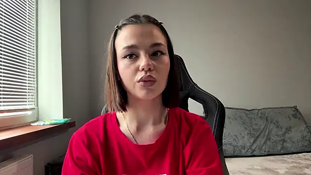 LeomaRylant online show from 06-07-26, 08:07