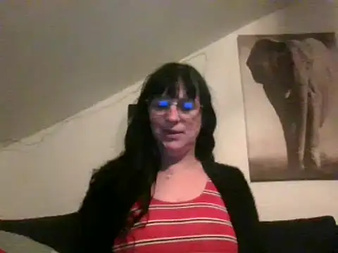 Snapshot of sexujuly88 chatting on 12-29-24, 10:36 sexujuly88 online show from 12-29-24, 10:36