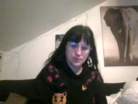 Snapshot of sexujuly88 chatting on 01-07-25, 06:59 sexujuly88 online show from 01-07-25, 06:59