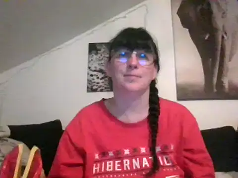 Snapshot of sexujuly88 chatting on 03-06-25, 10:15 sexujuly88 online show from 03-06-25, 10:15