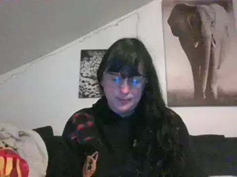 Snapshot of sexujuly88 chatting on 03-10-25, 10:13 sexujuly88 online show from 03-10-25, 10:13