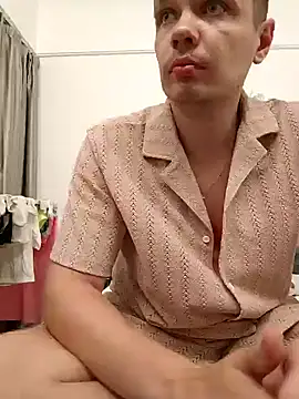 MissAndKiss online show from 07-08-26, 12:53