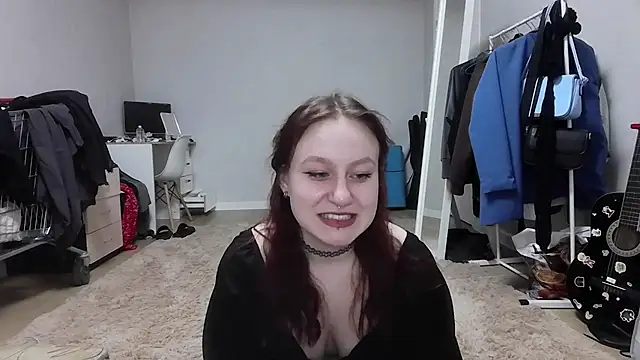 LoiseLovetto online show from 07-06-26, 04:42