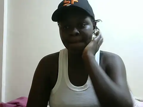 Snapshot of betty_love254 chatting on 06-01-26, 02:52 betty love254 online show from 06-01-26, 02:52