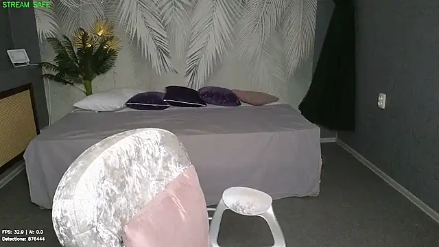Nola Nurse online show from 07-21-26, 02:19