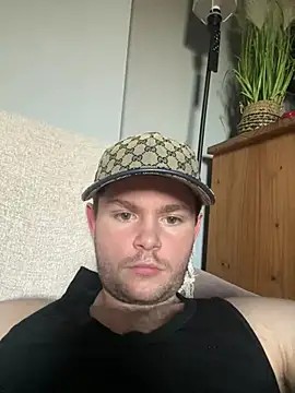 Ronnie153 online show from 06-21-26, 07:27