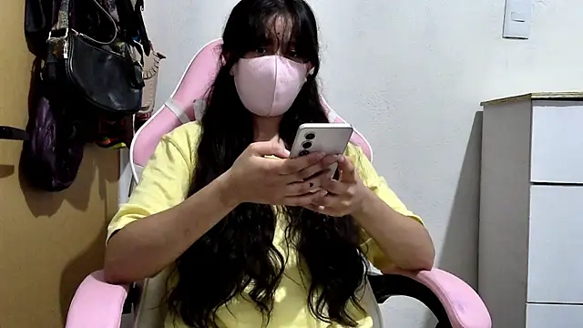 Snapshot of Mia_foxxi chatting on 06-07-26, 02:27 Mia foxxi online show from 06-07-26, 02:27