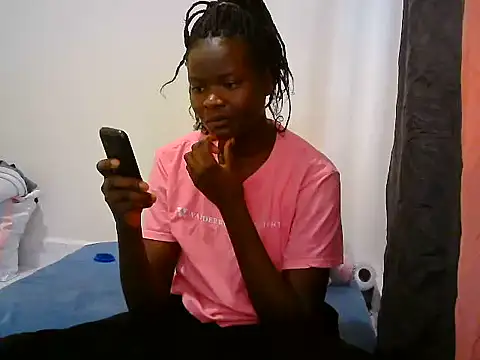 BerryJulie online show from 06-08-26, 04:46