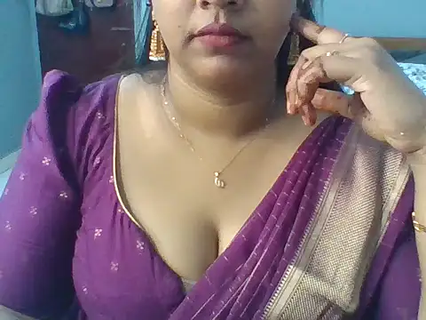 Tamil hot Meenu online show from 06-09-26, 03:23