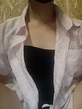 Snapshot of assurl-love chatting on 06-06-26, 05:17 assurl-love online show from 06-06-26, 05:17