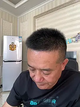Snapshot of woailllll chatting on 07-25-26, 03:48 woailllll online show from 07-25-26, 03:48