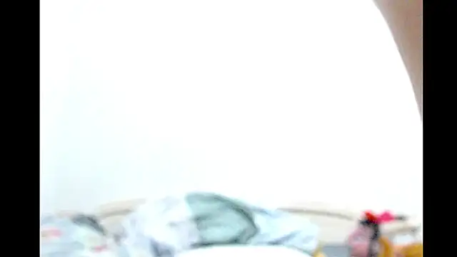 Snapshot of Raishellmuah chatting on 06-04-26, 01:39 Raishellmuah online show from 06-04-26, 01:39