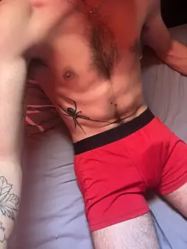 Snapshot of Tom19Cm_xx chatting on 06-11-26, 10:46 Tom19Cm xx online show from 06-11-26, 10:46