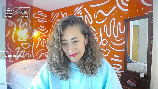 afrodita marin online show from 06-17-26, 06:53
