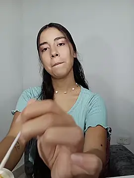 Snapshot of Danna_Petite88 chatting on 06-05-26, 10:48 Danna Petite88 online show from 06-05-26, 10:48
