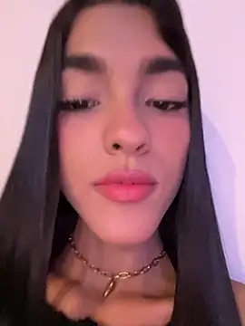 Snapshot of mia_honeyy_ chatting on 06-08-26, 04:46 mia honeyy online show from 06-08-26, 04:46