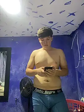 Snapshot of cacvz07 chatting on 06-08-26, 02:45 cacvz07 online show from 06-08-26, 02:45