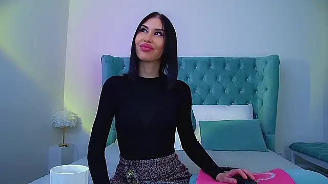 KaylaMous online show from 06-17-26, 06:27