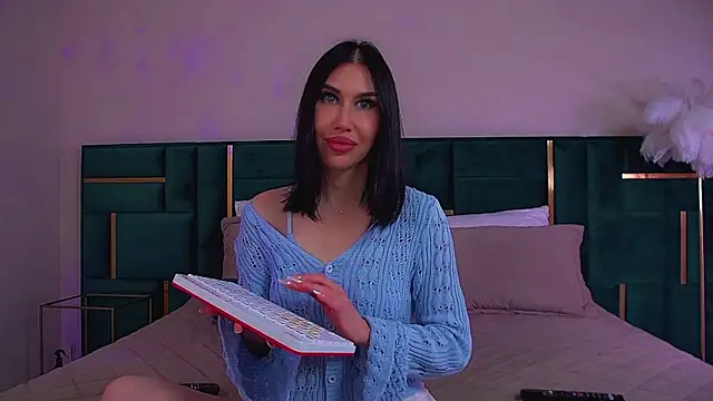 KaylaMous online show from 07-25-26, 06:16