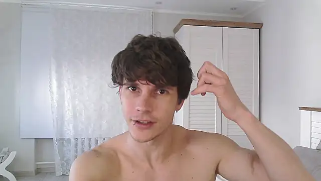 Eric Crush online show from 06-09-26, 04:02