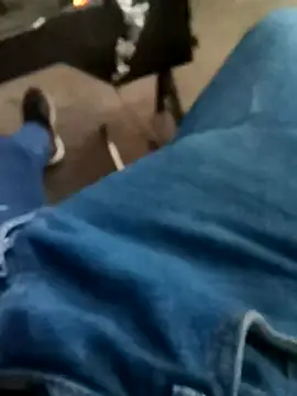 Singlemaleforcouples online show from 12-08-24, 11:46