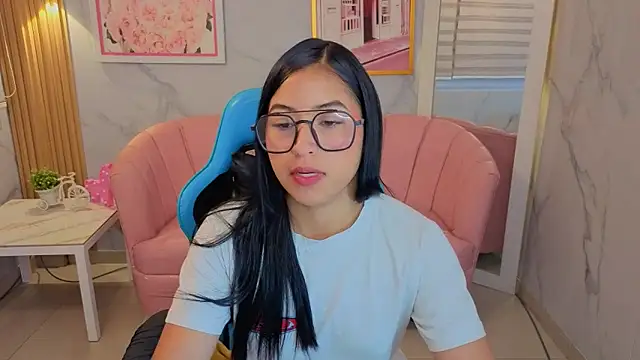 Snapshot of lia_x_a chatting on 06-04-26, 01:06 lia x a online show from 06-04-26, 01:06