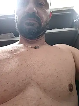 Snapshot of francesc80 chatting on 06-09-26, 02:39 francesc80 online show from 06-09-26, 02:39
