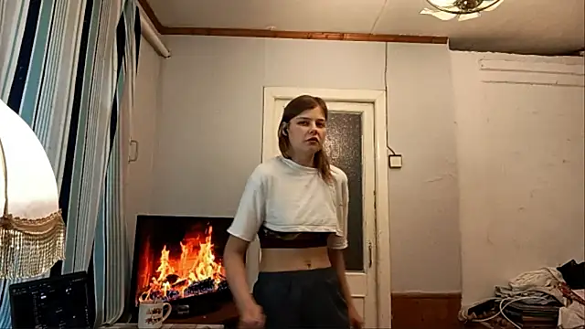Snapshot of SonyaElliston chatting on 06-10-26, 04:28 SonyaElliston online show from 06-10-26, 04:28
