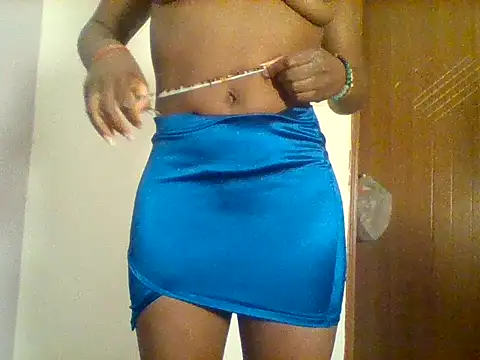 Snapshot of zuri_ebonny chatting on 06-03-26, 10:15 zuri ebonny online show from 06-03-26, 10:15